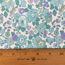Load image into Gallery viewer, Alice Caroline Exclusive Liberty Tana Lawn Betsy Splash (X)