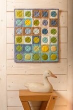 Load image into Gallery viewer, Jo Avery&#39;s Journey to the Center of a Quilter&#39; book