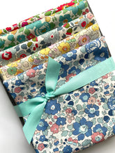 Load image into Gallery viewer, Meadow Quilt Kit